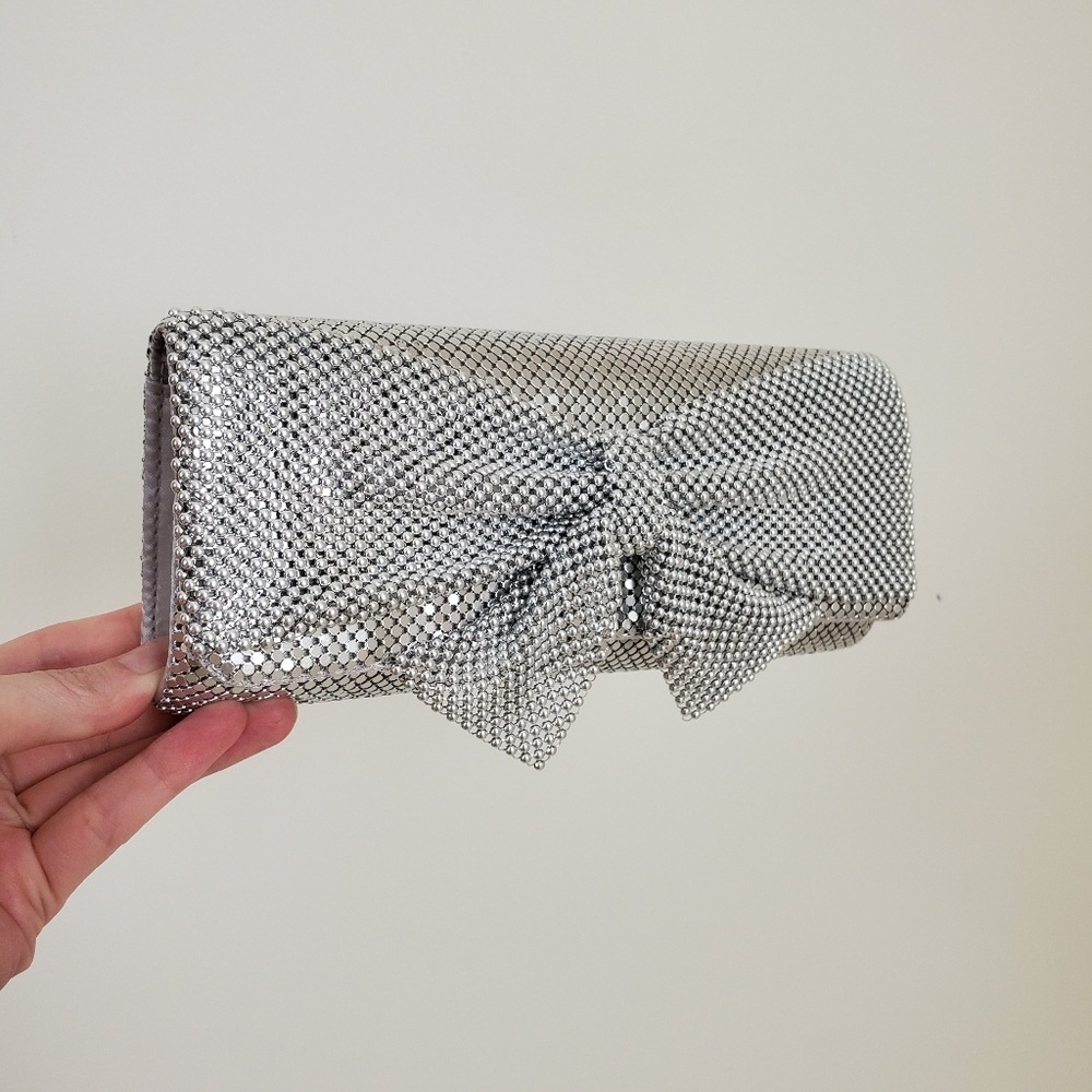 Jessica McClintock Silver Chainmail Bow Clutch with Crossbody Chain